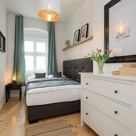 4 Personen Altbau Apartment Nahe Kurfuerstendamm - Romeo & Julia Berlin Eksteriør billede