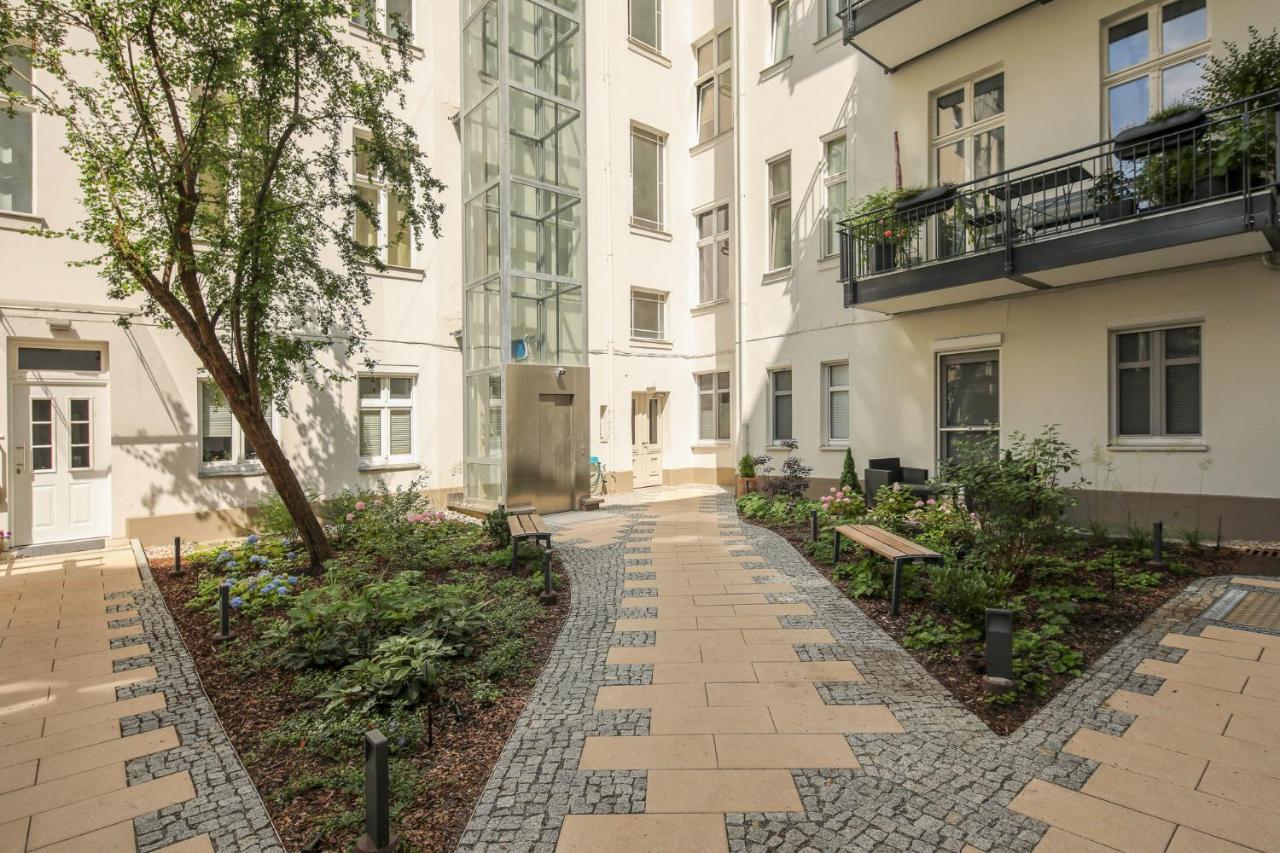 4 Personen Altbau Apartment Nahe Kurfuerstendamm - Romeo & Julia Berlin Eksteriør billede