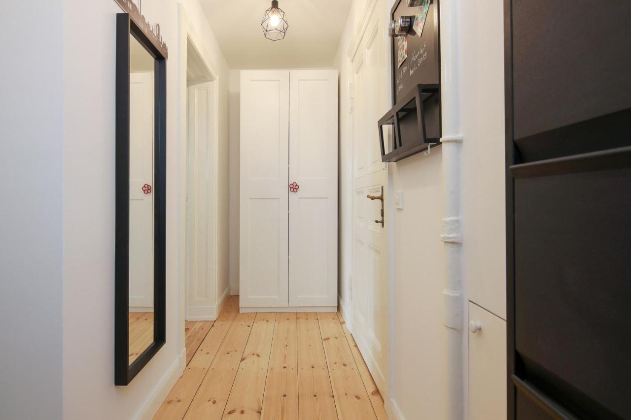 4 Personen Altbau Apartment Nahe Kurfuerstendamm - Romeo & Julia Berlin Eksteriør billede